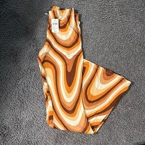 70s print high rise flare leg pants New!!